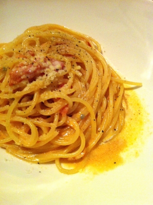 ブルーチーズのトマトクリームパスタ